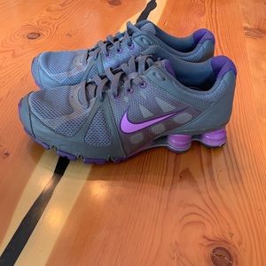 Nike shocks sneakers